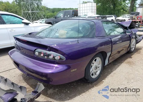 1998 Chevrolet Camaro z USA, uszkodzony, nr VIN 2G1FP22KXW2104950